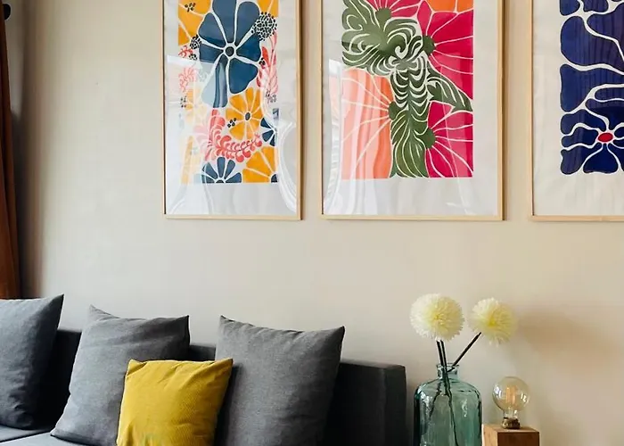 Petite Maison En Bord De