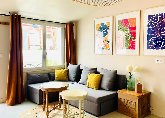 Petite Maison En Bord De